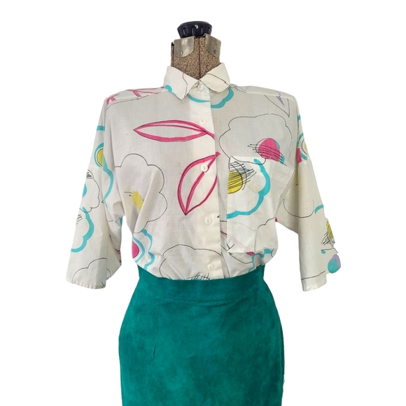 Vintage Tops - Vintage 80s white button down shirt with pink and blue flowers large